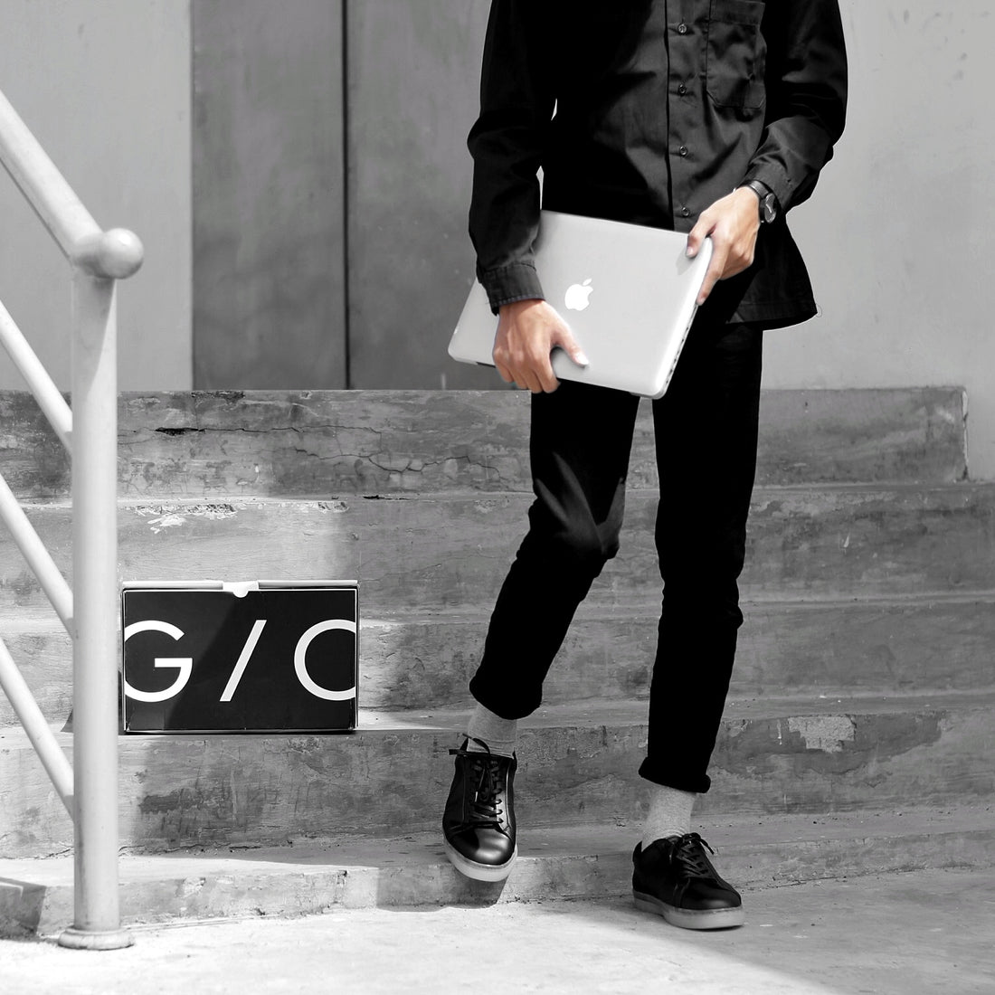 Kepribadian Seseorang Berdasarkan Warna Favorit. Hitam Berarti Pekerja Keras?