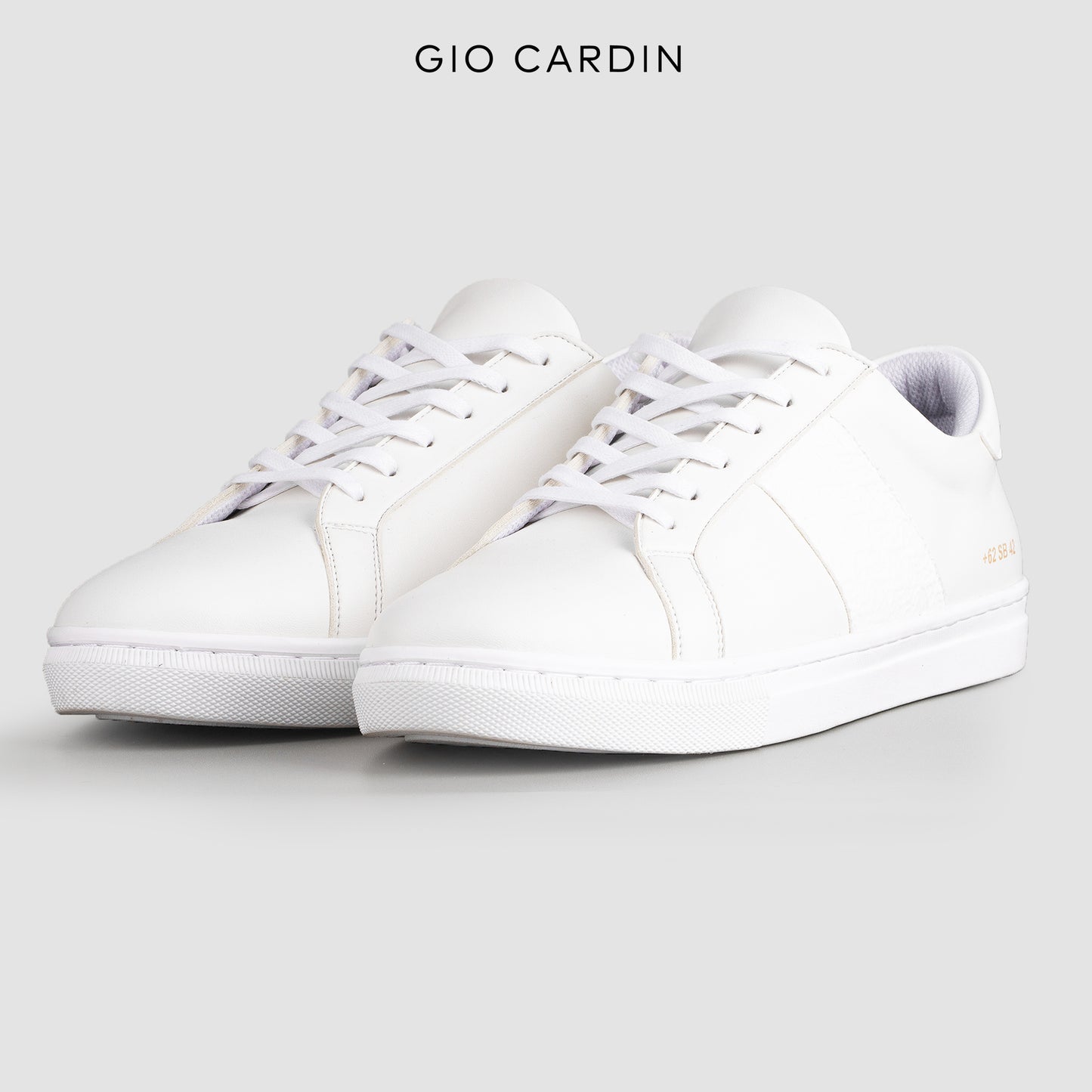 GIO CARDIN x SMITH BERLIN - EVANDER - TRIPLE WHITE