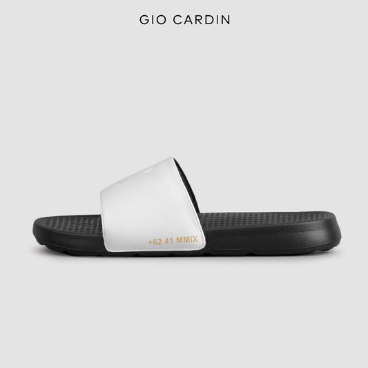 MADA SLIDES | TRIPLE WHITE | UNISEX