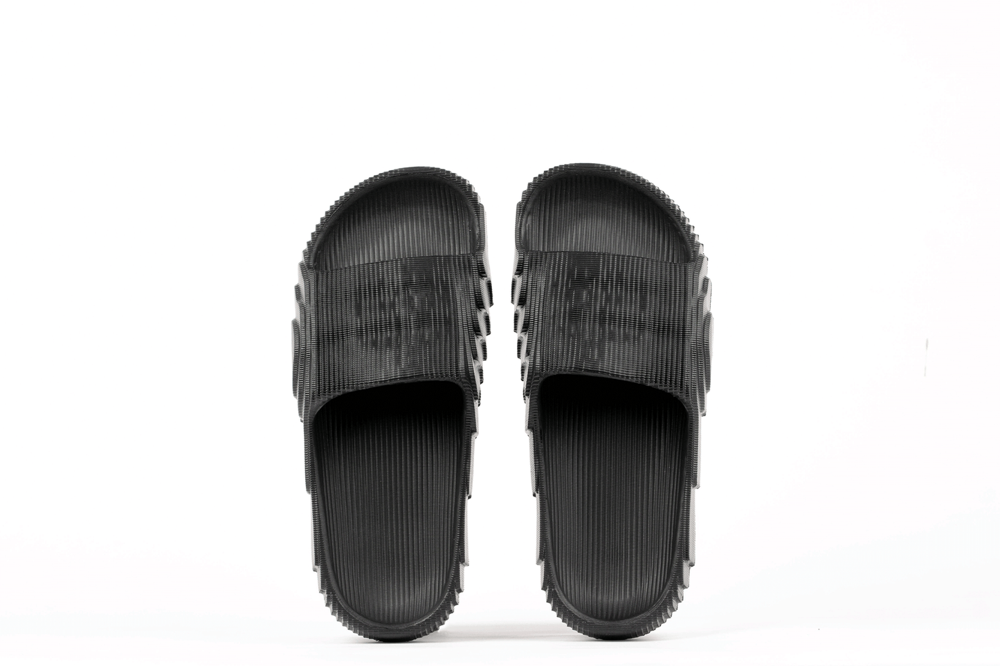CAELLUM SLIDES | TRIPLE BLACK | UNISEX
