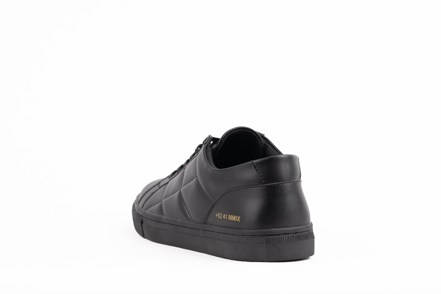 LAH-04 | TRIPLE BLACK | MEN