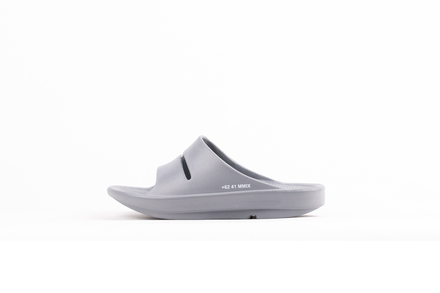 ZOLA SLIDES | TRIPLE GREY | UNISEX