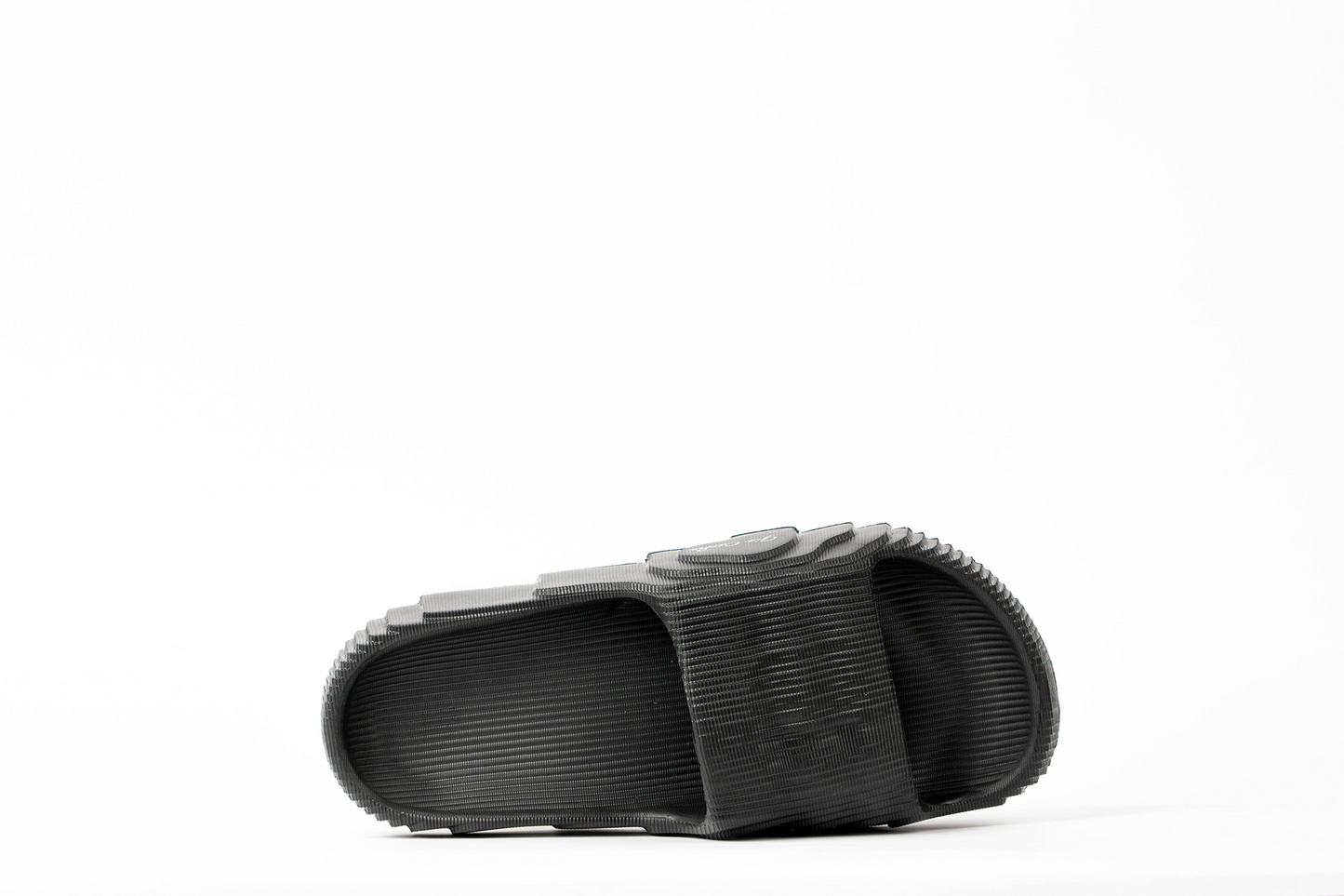 CAELLUM SLIDES | TRIPLE BLACK | UNISEX