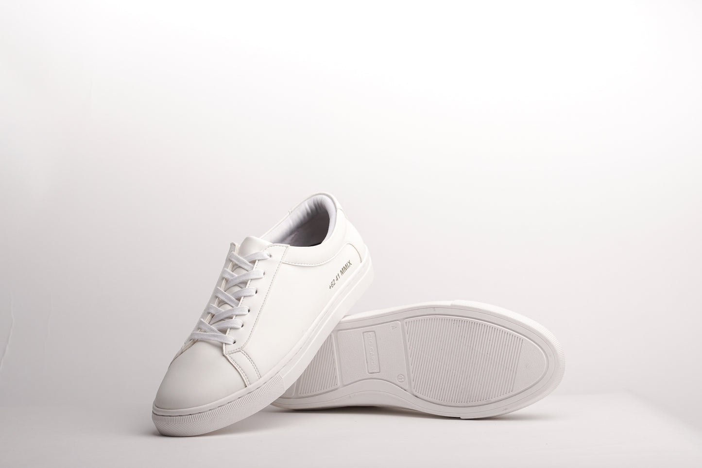 LAH-01 | TRIPLE WHITE | MEN - Gio Cardin