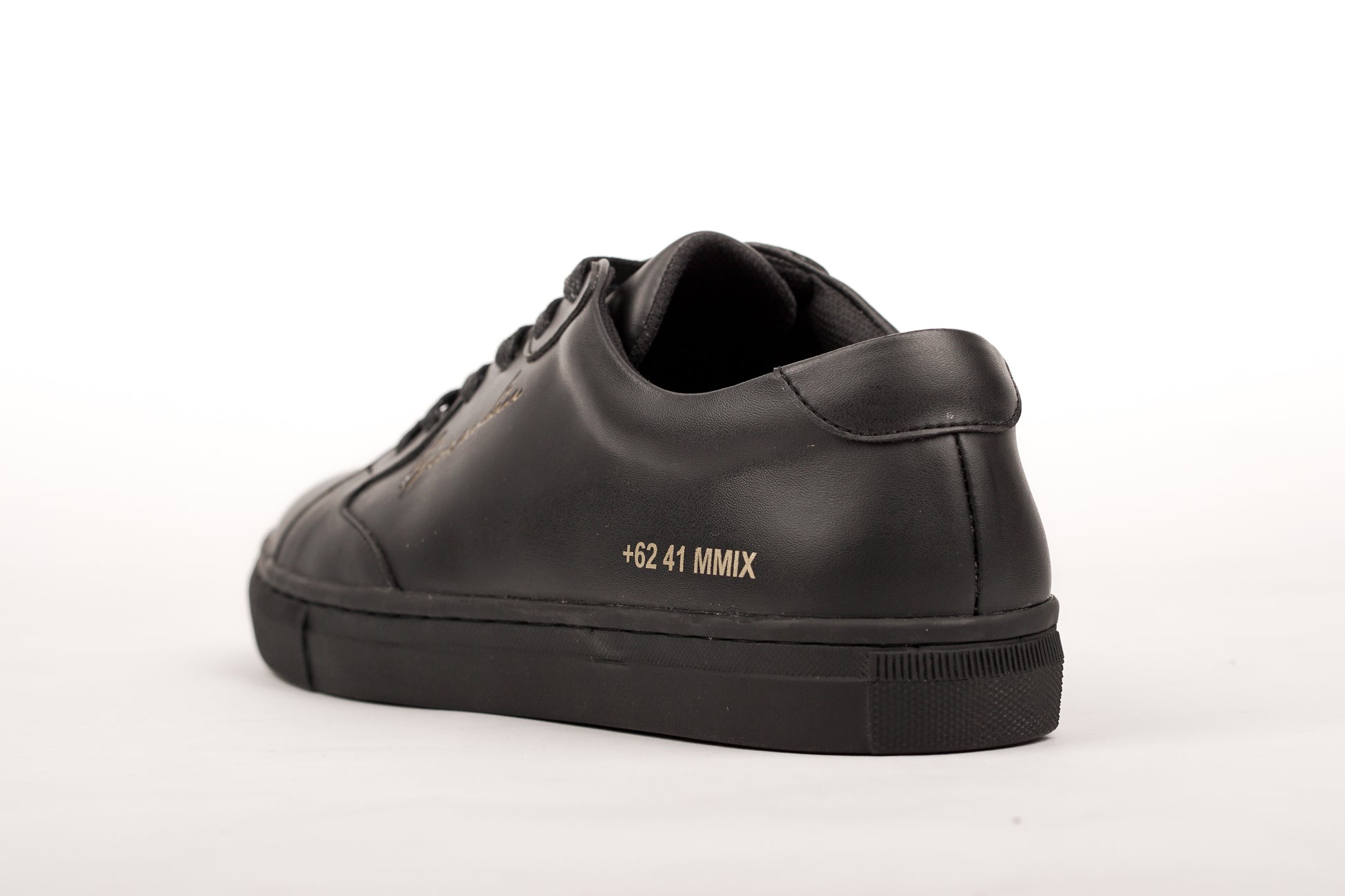 LAH-06 | TRIPLE BLACK | MEN - Gio Cardin