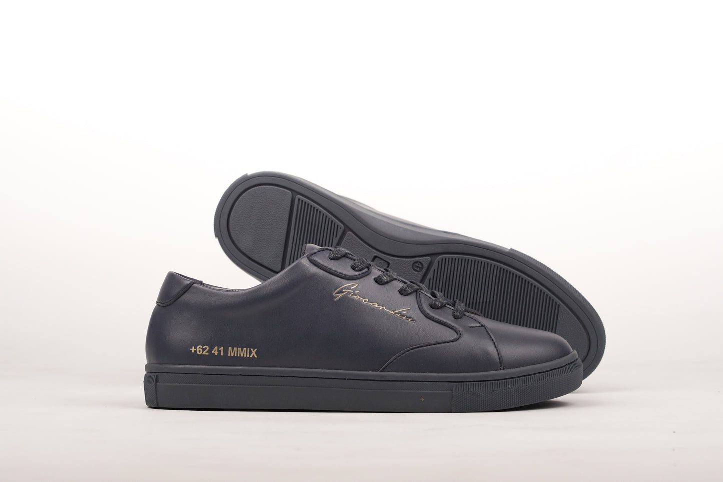 LAH-06 | TRIPLE NAVY | MEN - Gio Cardin