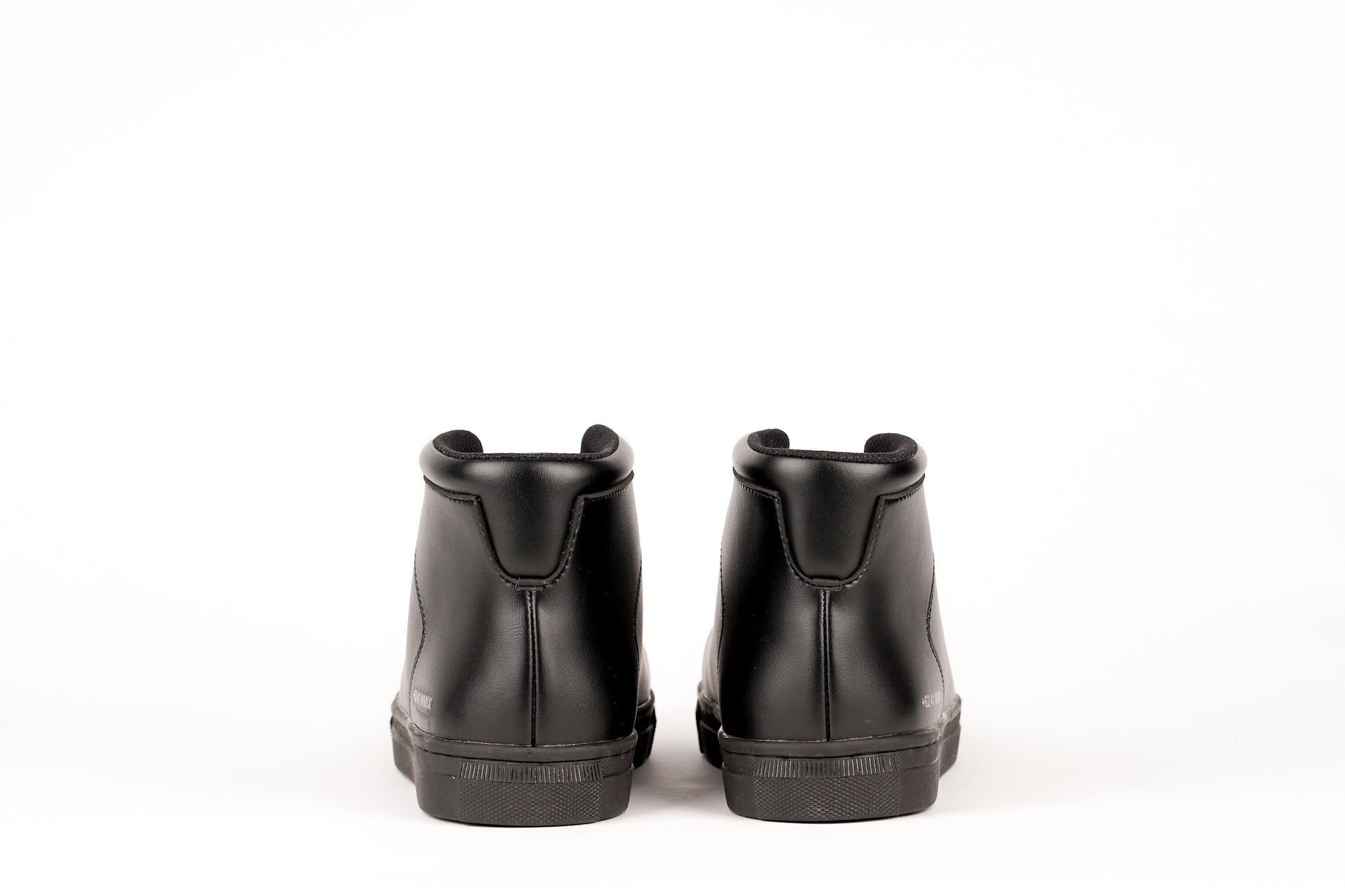 MAH-01 | TRIPLE BLACK | MEN - Gio Cardin
