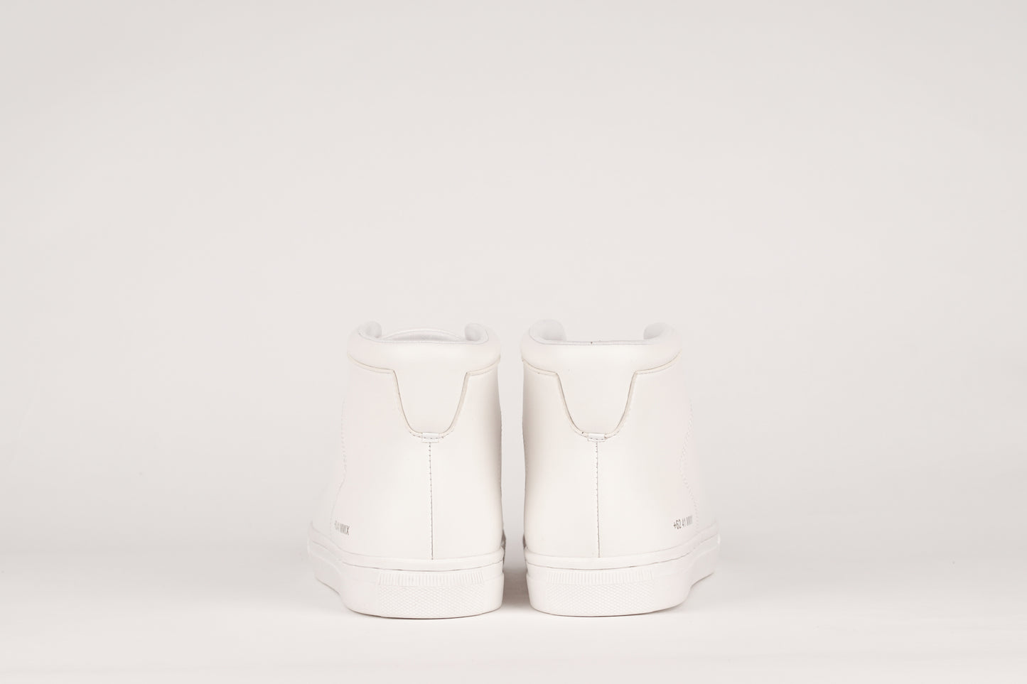 MAH-01 | TRIPLE WHITE | MEN - Gio Cardin