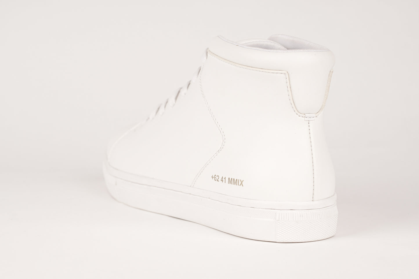 MAH-01 | TRIPLE WHITE | MEN - Gio Cardin