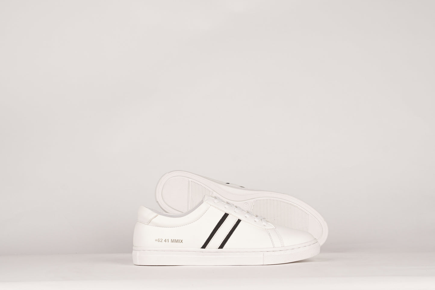 LAH-05 | WHITE / BLACK | MEN - Gio Cardin