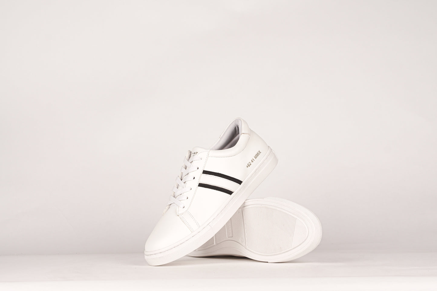 LAH-05 | WHITE / BLACK | MEN - Gio Cardin