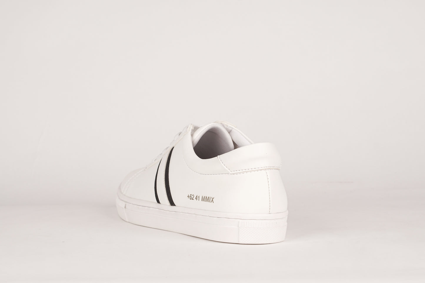 LAH-05 | WHITE / BLACK | MEN - Gio Cardin