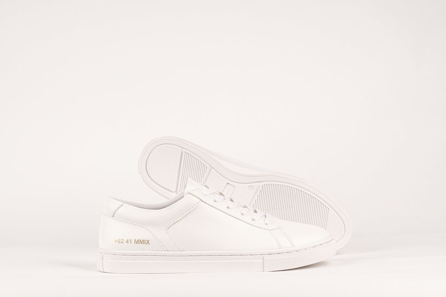 LAH-11 | TRIPLE WHITE | MEN - Gio Cardin