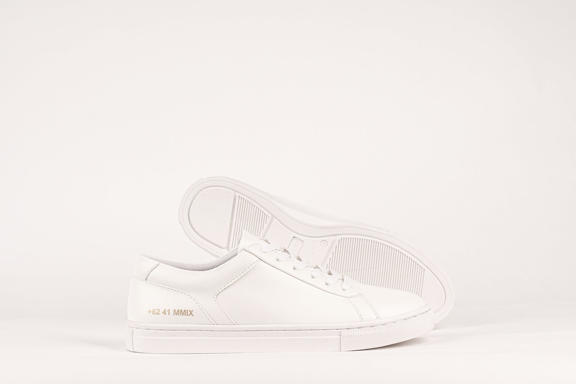 LAH-11 | TRIPLE WHITE | MEN - Gio Cardin