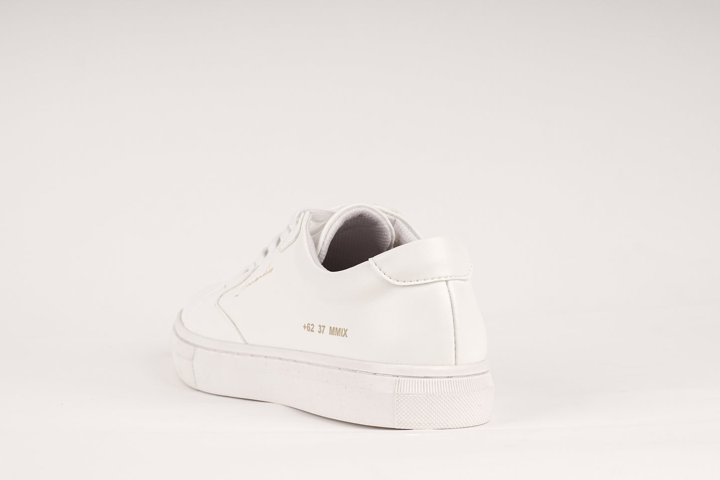LAH-06 | TRIPLE WHITE | WOMEN - Gio Cardin