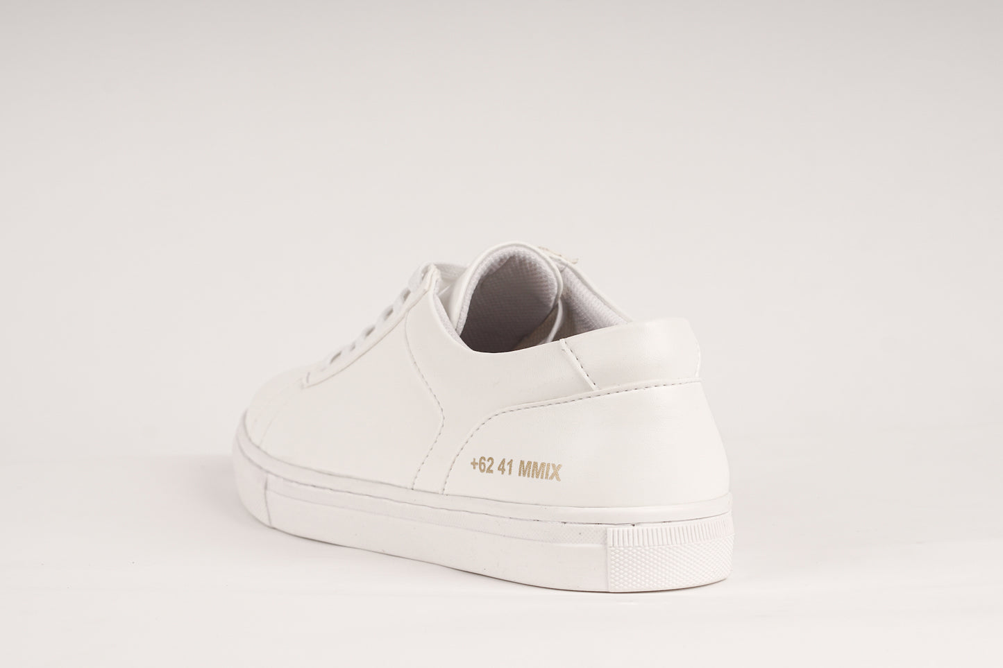 LAH-11 | TRIPLE WHITE | MEN - Gio Cardin