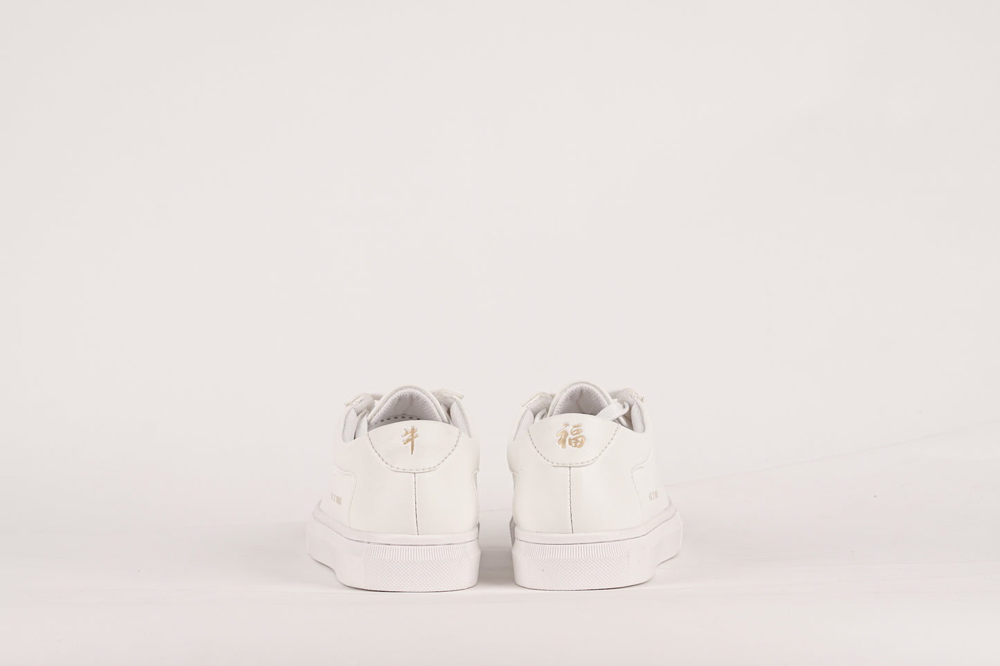 Sepatu wanita putih korea