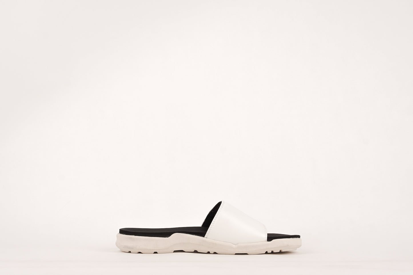 MAGNI SLIDES | ALMOST WHITE | UNISEX - Gio Cardin