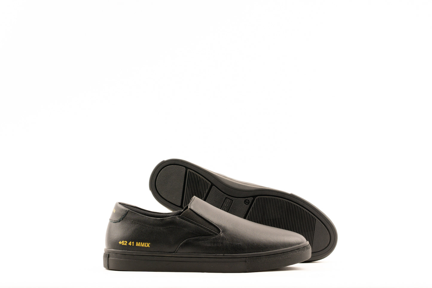 LAH-02 SLIP ON | TRIPLE BLACK | MEN - Gio Cardin