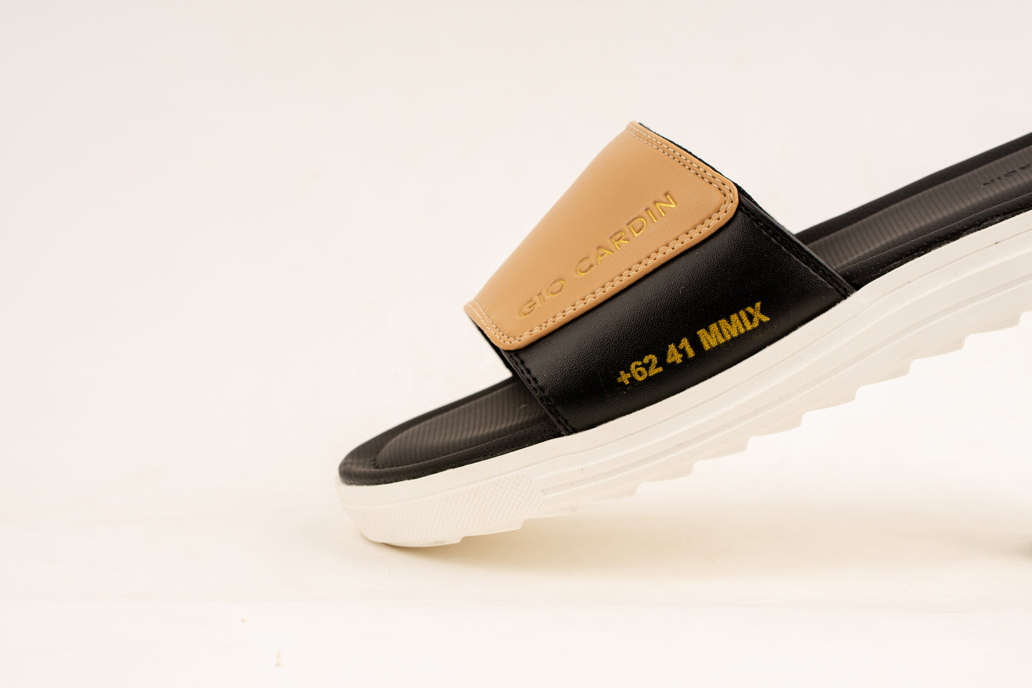 JUDE SLIDES | MOCA / BLACK / WHITE | UNISEX - Gio Cardin