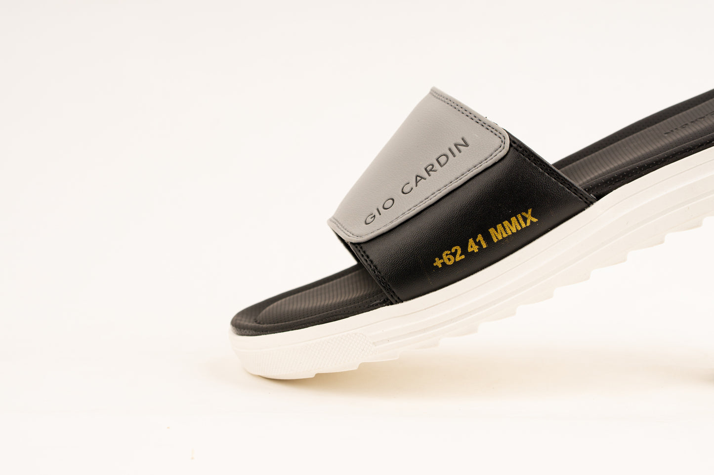 JUDE SLIDES | GREY / BLACK / WHITE | UNISEX - Gio Cardin
