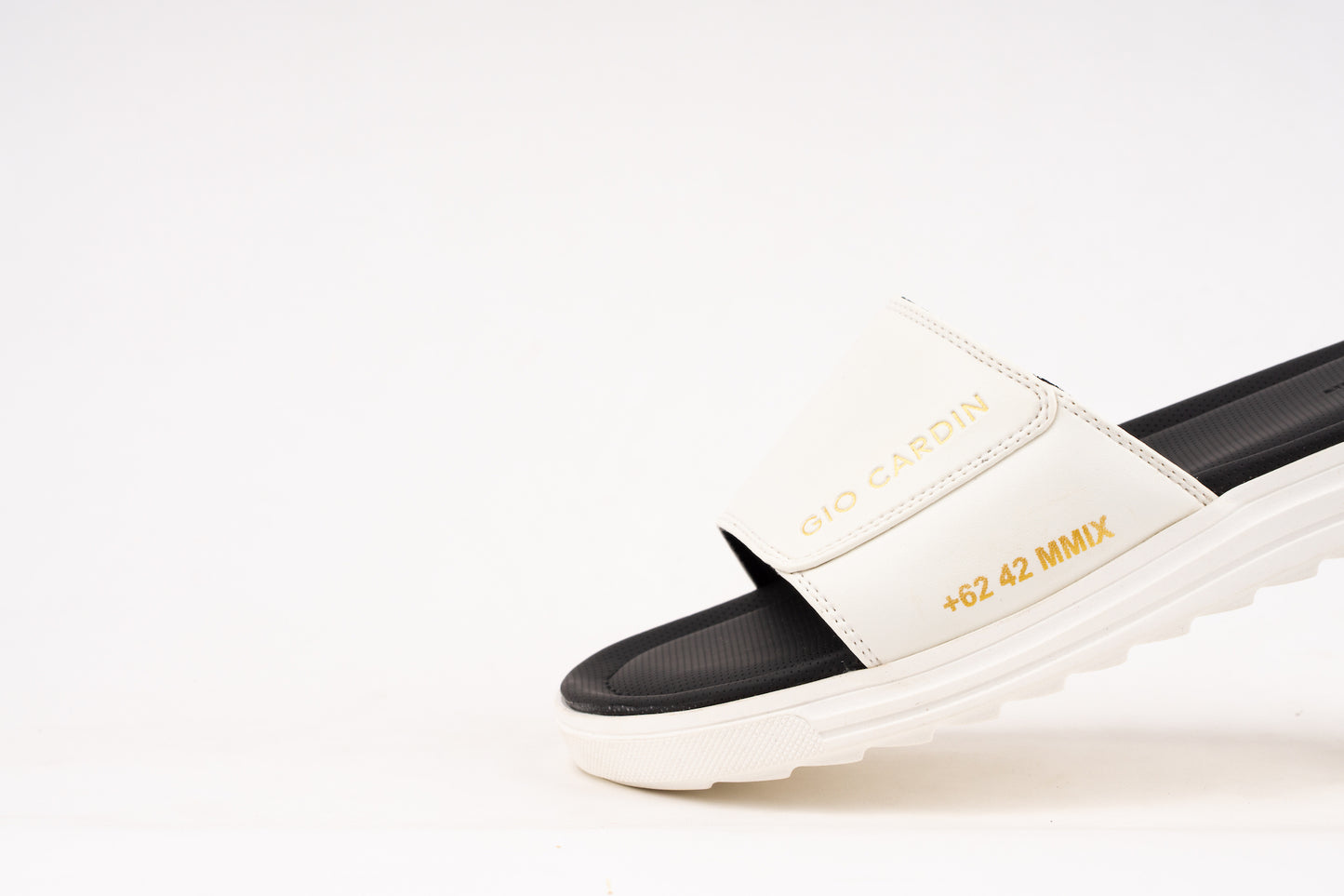JUDE SLIDES | TRIPLE WHITE | UNISEX - Gio Cardin