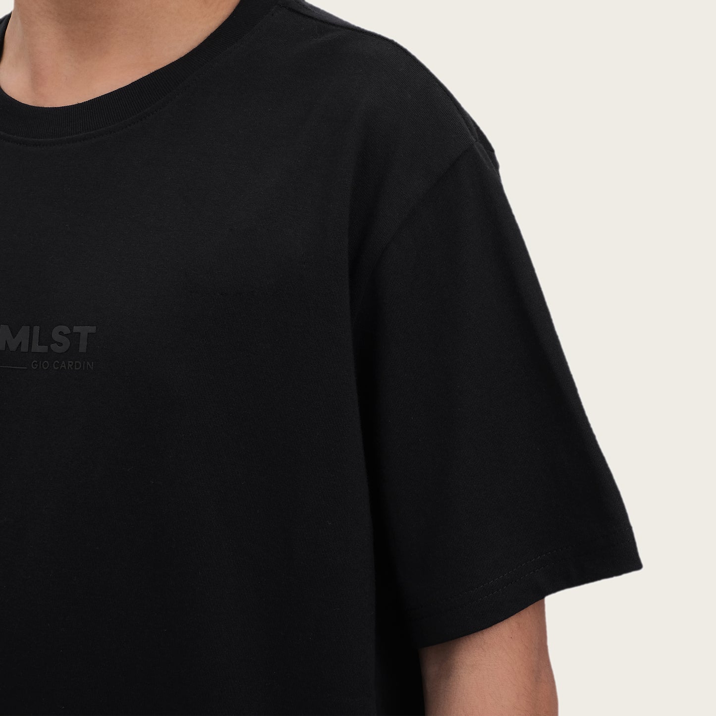 Baju hitam oversize gio cardin