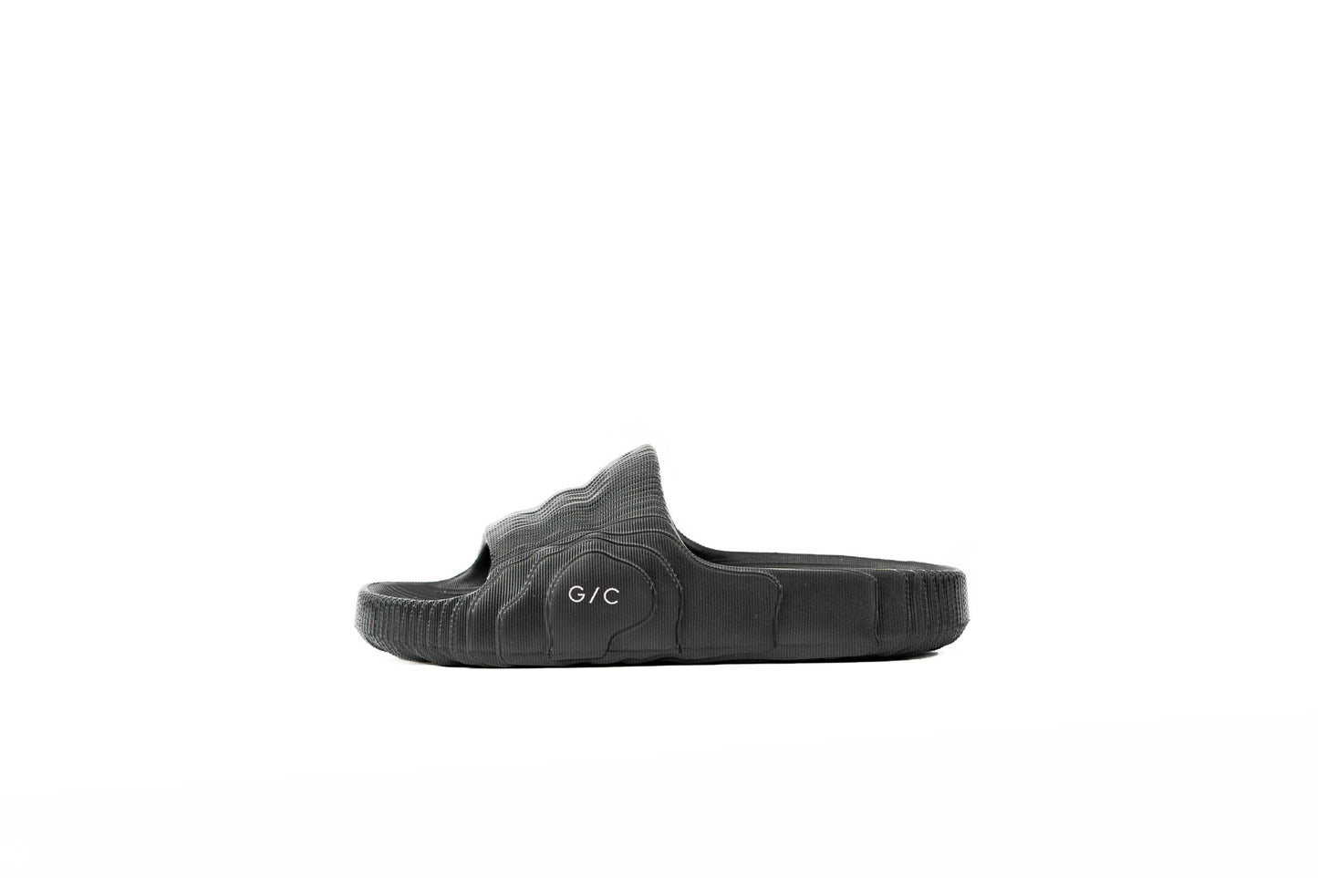 CAELLUM SLIDES | TRIPLE BLACK | UNISEX