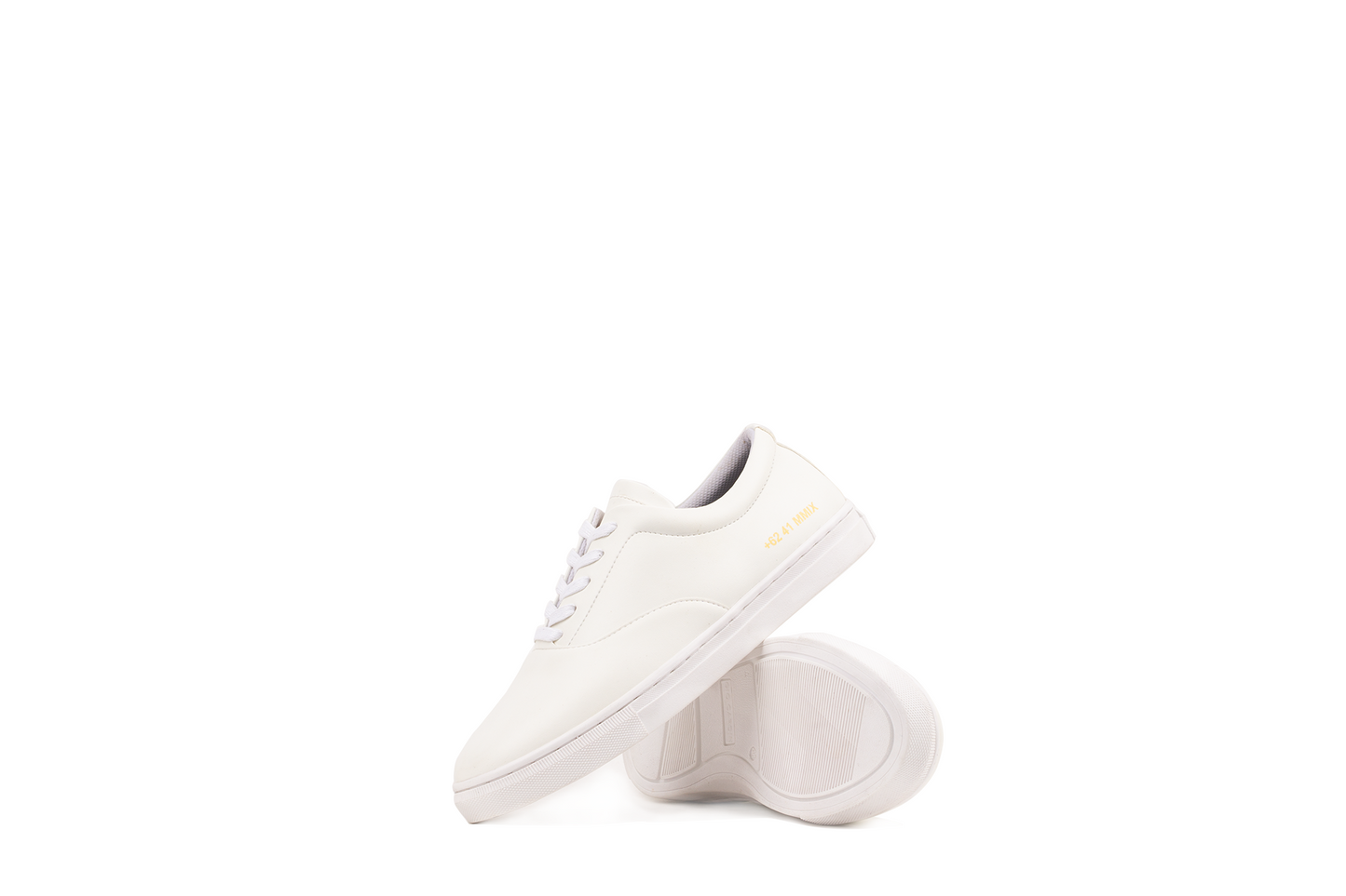LAH-09 | TRIPLE WHITE | MEN - Gio Cardin