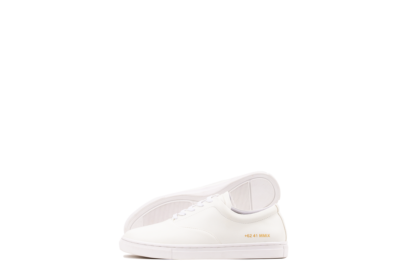 LAH-09 | TRIPLE WHITE | MEN - Gio Cardin