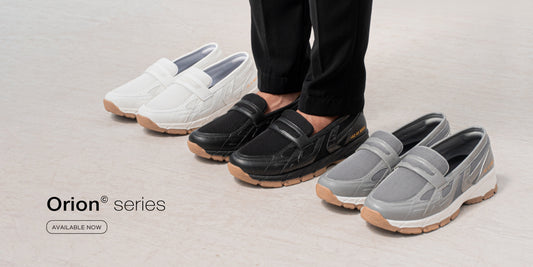 3 warna sepatu pria yang wajib punya sepatu pria warna hitam putih dan cokelat inspirasi outfit pria dengan sepatu hitam outfit pria dengan white sneakers brown sneakers untuk outfit pria