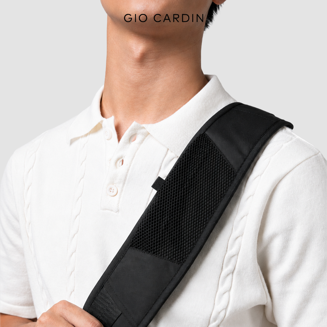 TAVI | SLING BAG | BLACK